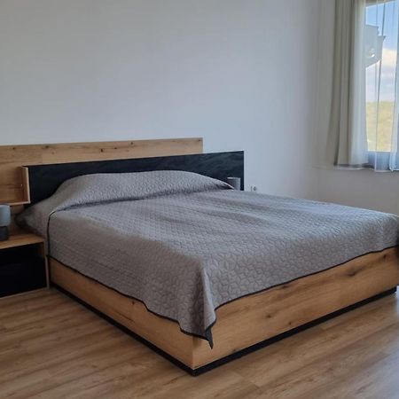 Guest Rooms Sea View 발치크 외부 사진
